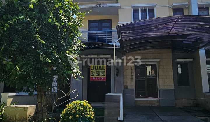 Selling Second-hand House in Royal Residence, Surabaya