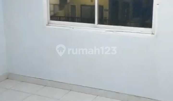 Disewa Rumah Siap Huni Taman Palem Lestari. Ukuran 6X15m 2 Lantai