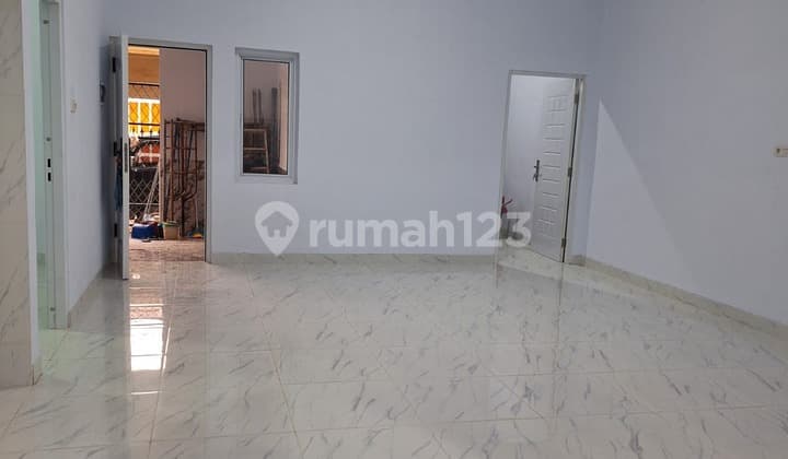 Dijual Rumah Full Renov di Simprug Poris