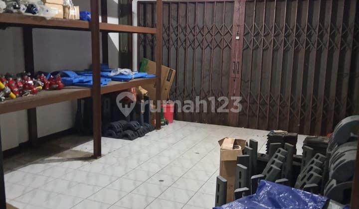 Disewakan Ruko Daan Mogot Arcadia. 2,5 Lantai