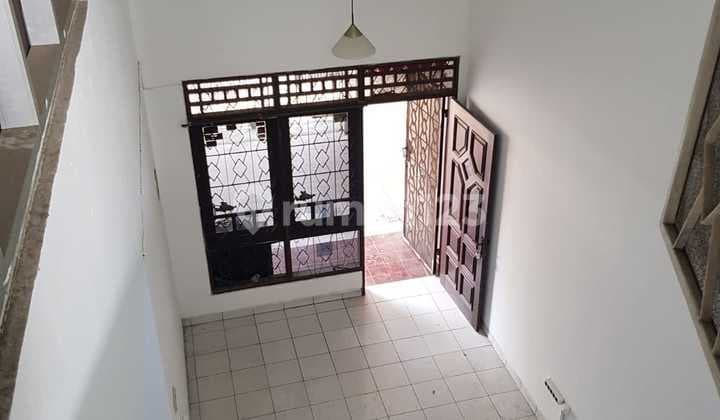 Nice House for Rent in Duta Garden