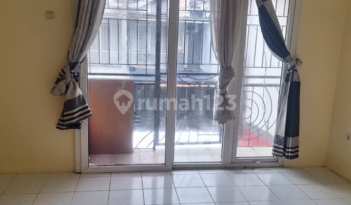 Dijual Rumah di Golden Palm Cluster Montgomery