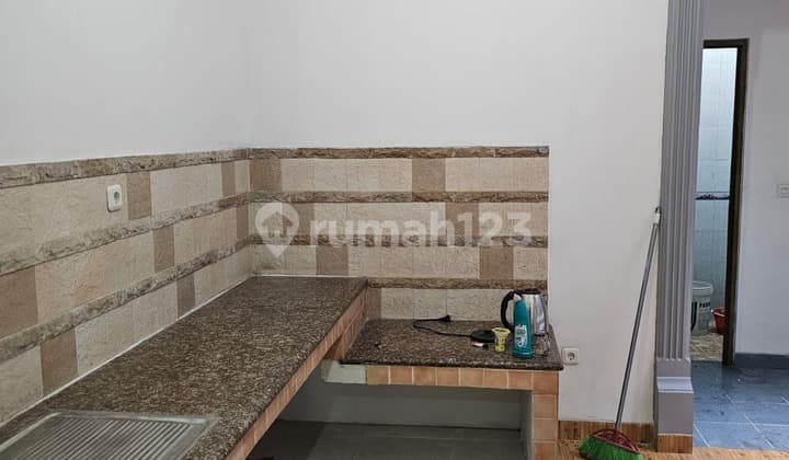 For Sale House in Lippo Karawaci Tangerang, Area 6X20 SHM