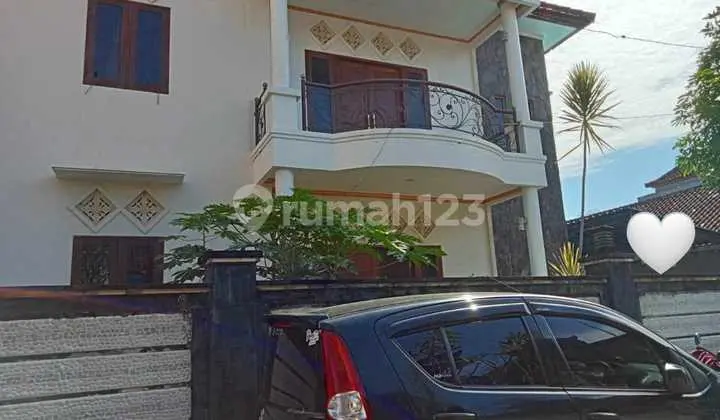 Rumah Jual Lokasi Renon