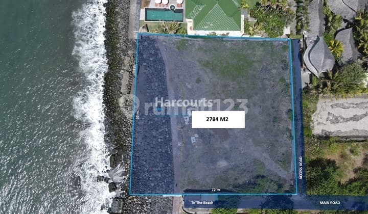 Spectacular Beachfront Land in a Developing Area