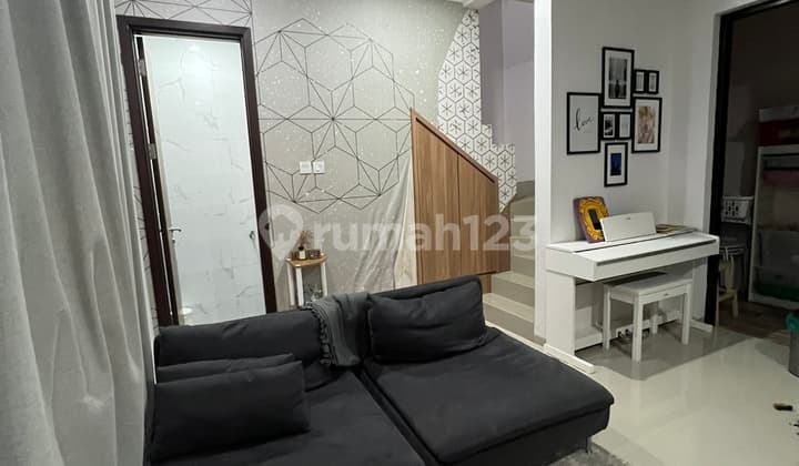 Rumah Cantik Siap Huni Di Graha Raya Tangerang selatan