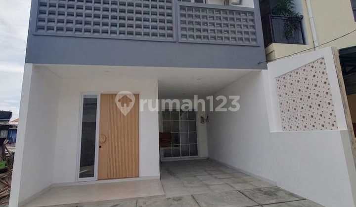 Rumah Baru Dalam Cluster Lokasi Dekat Stasiun di Jurangmangu