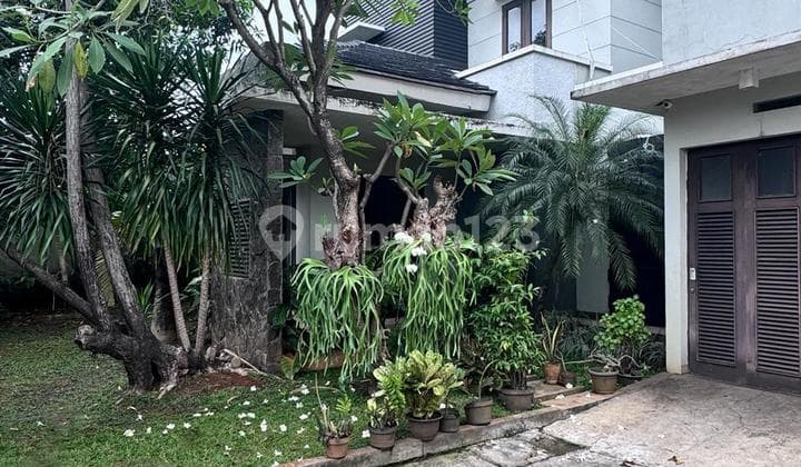 Rumah Dengan Taman Luas Cocok Untuk Usaha Dan Hunian Di Kreo