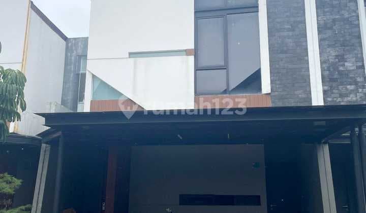 Minimalist House with Complete Facilities Inside the Cluster in Rempoa