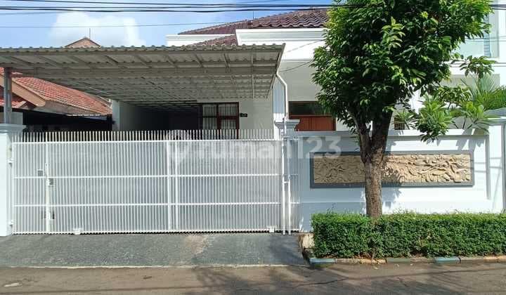 Secondary House with a New Feel, Fully Renovated in Bintaro Jaya Sector 2