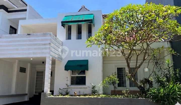 Neat and Well-Maintained House with Upper Balcony in Bintaro Jaya Sector 9