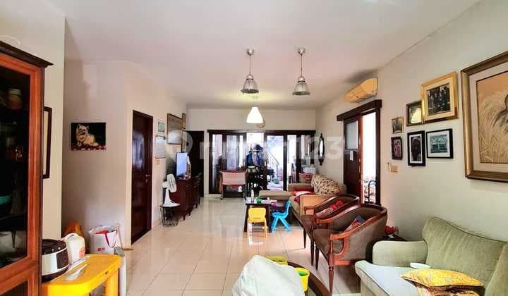 Rumah 1 Lantai Terawat Lokasi Strategis di Bintaro Jaya Sektor 3