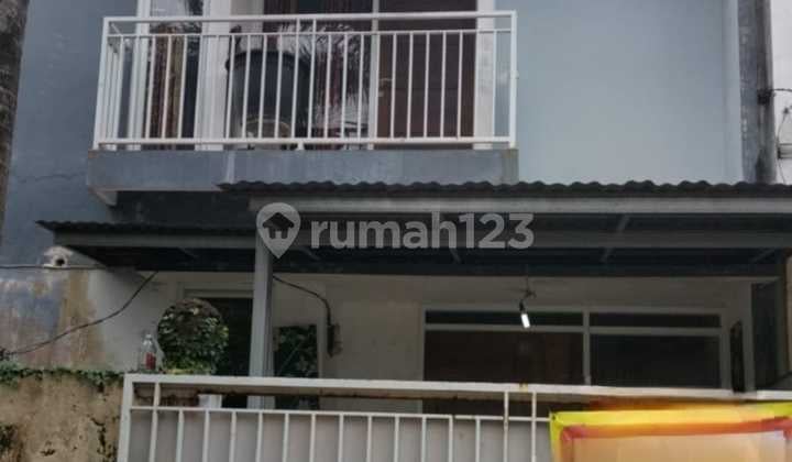 Rumah Lokasi Strategis Dalam Cluster di Bintaro Sektor 9