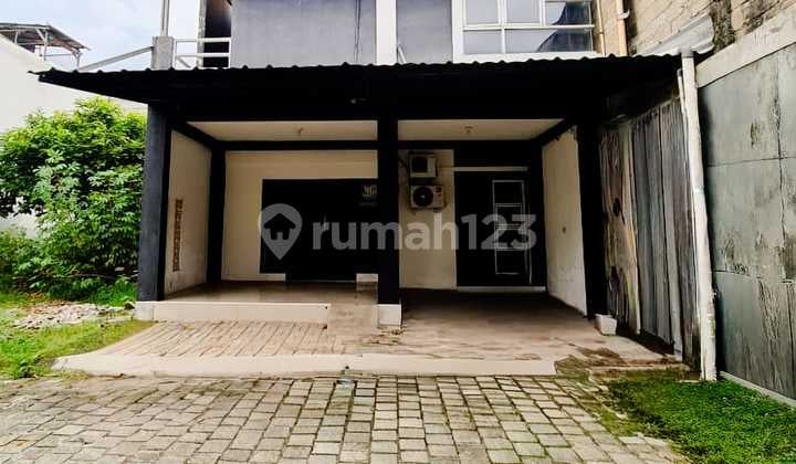 Rumah Minimalis Dalam Townhouse Dekat Stasiun dan Mall di Bintaro