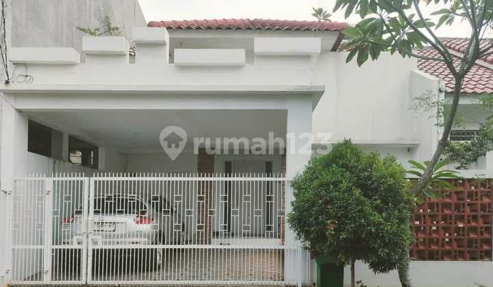 Rumah Minimalis.dekat Pasar Modern Sektor 9 Bintaro Murah