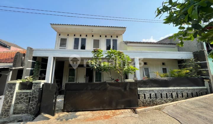 Rumah 2 Lantai di Pondok Benda Pamulang Dekat Kampus Pamulang