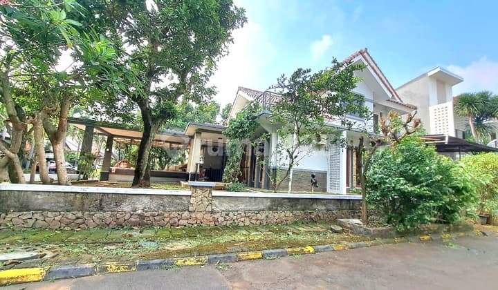 Rumah Hoek.dekat Tol.dan.stasiun.krl.sektor 9 Bintaro.jaya