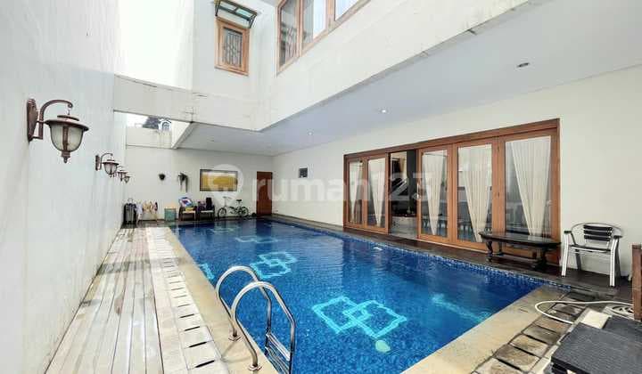Hoek House Luxury Swimming Pool Sector 8 Bintaro Jaya