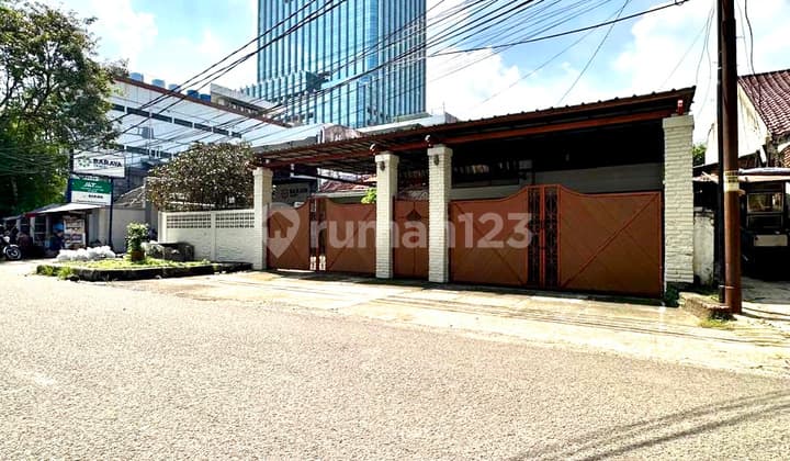 House Near SCBD Sudirman Prime Location Kebayoran Baru