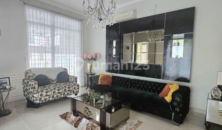 Rumah Hoek Kebayoran Bintaro.jaya Dekat Tol Dan Krl