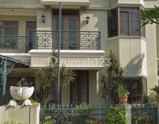 Rumah Dekat Kampus.satsiun Tanjung Barat SHM