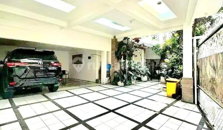 Jual Cepat Rumah Dekat Pejaten Village Semi Furnished