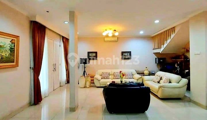 Luas Tanah 255 M2, Dkt Bintaro Plaza, Akses Mudah, Harga Nego