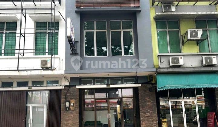 Ruko 3 Lantai, Strategis, Hadap Jalan.boulevard, Dkt Sta Ka, Nego