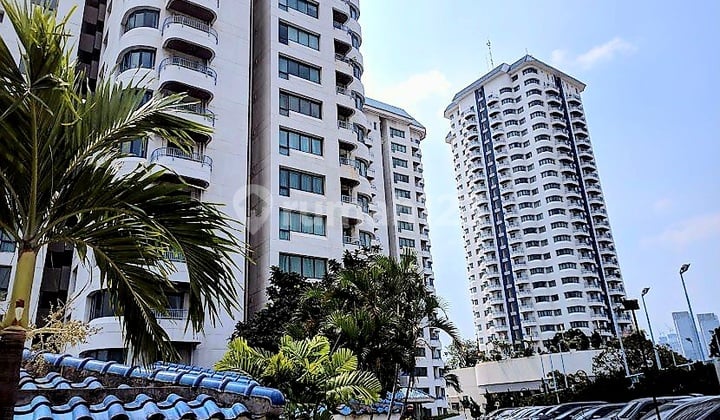 Park Royal Gatot Subroto Apartment, Near Senayan, GBK, Sudirman, Slipi