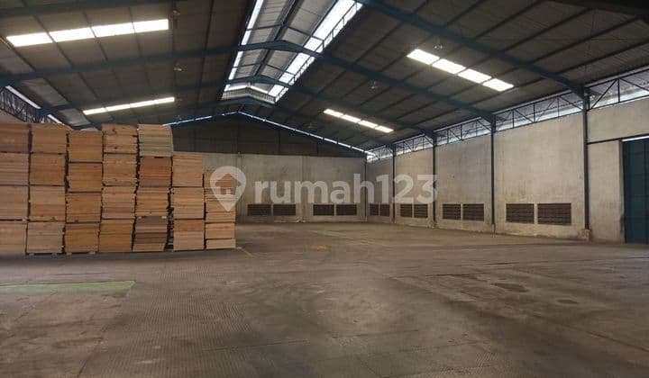 Gudang 2 lantai, Bagus di Kawasan Jatake, Container bisa masuk