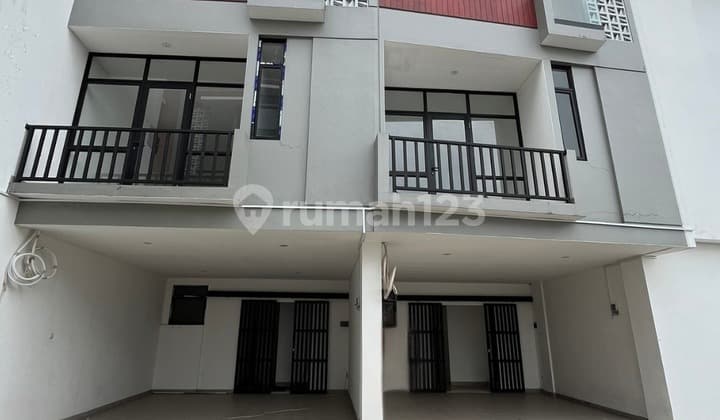Rumah Baru 3 Lantai Dkt Setiabudi, Scbd Sudirman, Akses Mudah