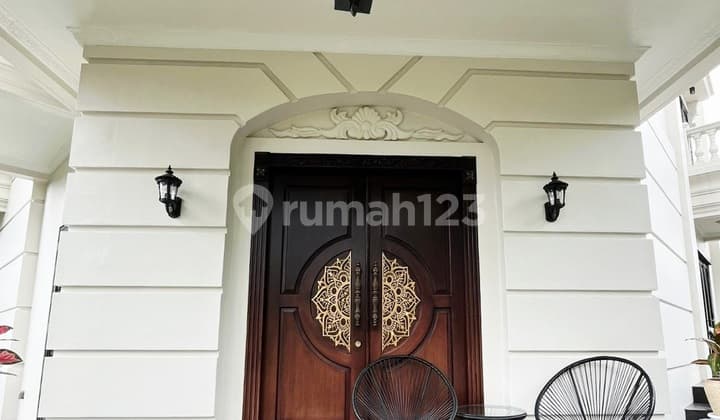 Comfortable Location at The Green, Sturdy, Premium Quality, Easy Access