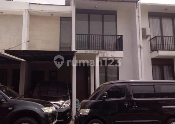 Rumah Minimalis Dekat Stasiun KRL Dalam Cluster di Ciputat Timur