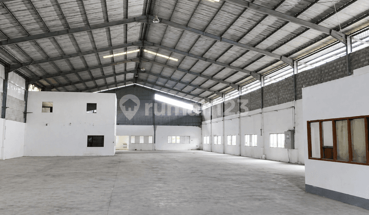 Strategic 1500 M² Warehouse in Good Condition on Jl Talaga Cikupa