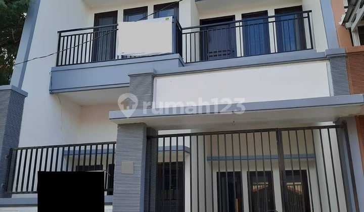 Sewa Rumah Baru Renov Dekat Merr Nginden Klampis Semolo Tengah, Surabaya