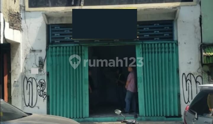 For Rent 2-Story Shop House on Raya Dupak, Close to Surabaya PGS Wholesale Center, Turi Market, Atom Market, Tanjung Perak