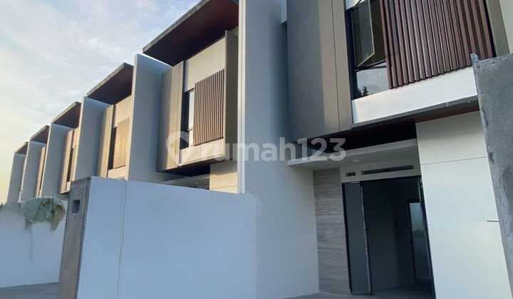 Estetik Modern Minimalis Twonhouse 2Lantai Siap Huni Bebas Banjir
