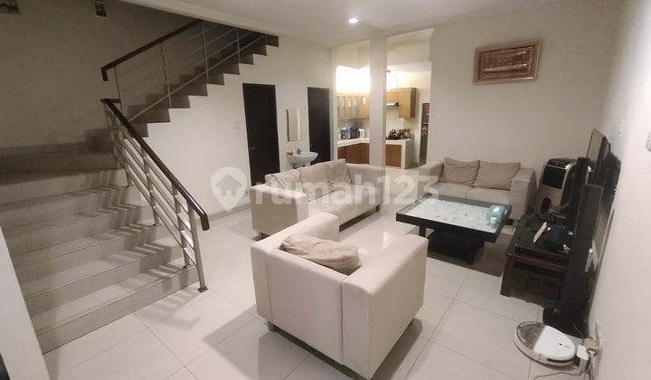 Rumah Cantik Citra 1 Ext 2 Lantai SHM Bagus Selatan