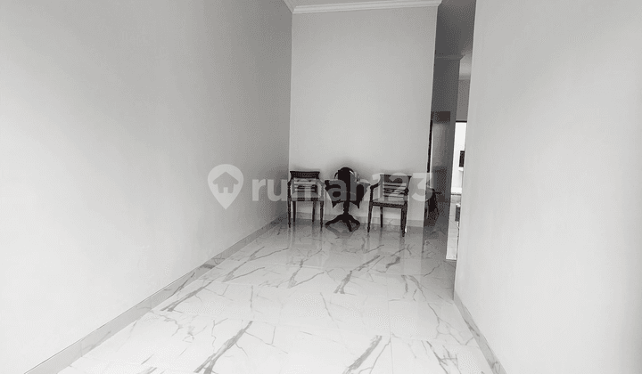 Rumah Lokasi Tenang dan Sejuk di Rawalele Jombang Tangsel