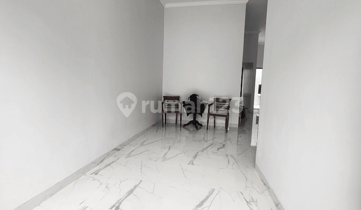 Rumah Lokasi Tenang dan Sejuk di Rawalele Jombang Tangsel