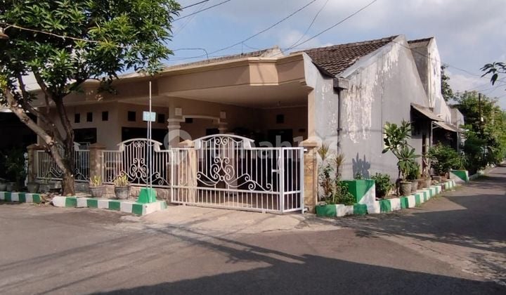 Rumah Hook 1m-An Surabaya Barat Babatan Indah