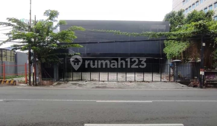 Gedung Ex Showroom Jln Diponegoro 45Jt/M2 Pusat Surabaya