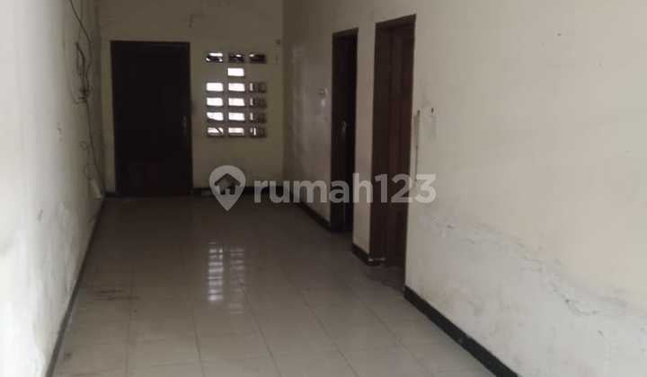 Near Silver Port 800 Billion