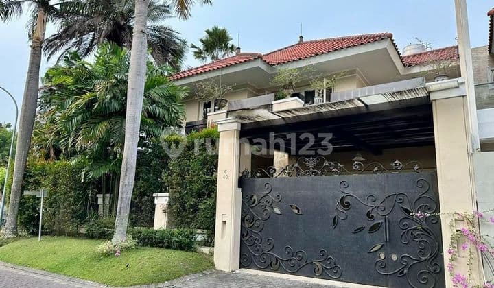 Graha Famili Turun Harga. Lokasi Hook Mewah Full Furnish Masih Nego