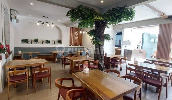 House for Rent Ex Restaurant Surabaya Manyar Kertoadi 300M