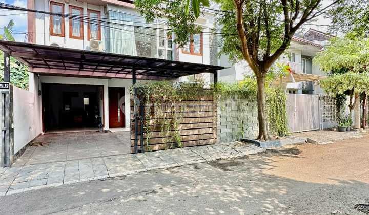 Rumah Bagus Dalam Komplek Elite Cinere Selangkah ke Mall Cinere