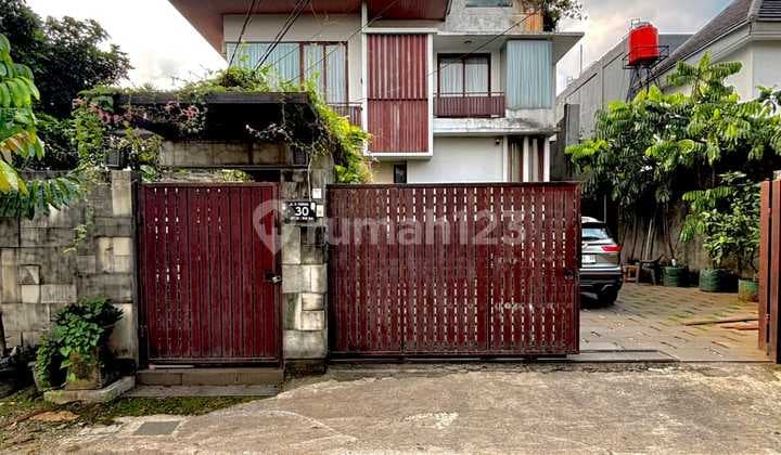 Rumah 3 Lantai Siap Huni di Cilandak Lingkungan Asri Dekat Tol Tb. Simatupang
