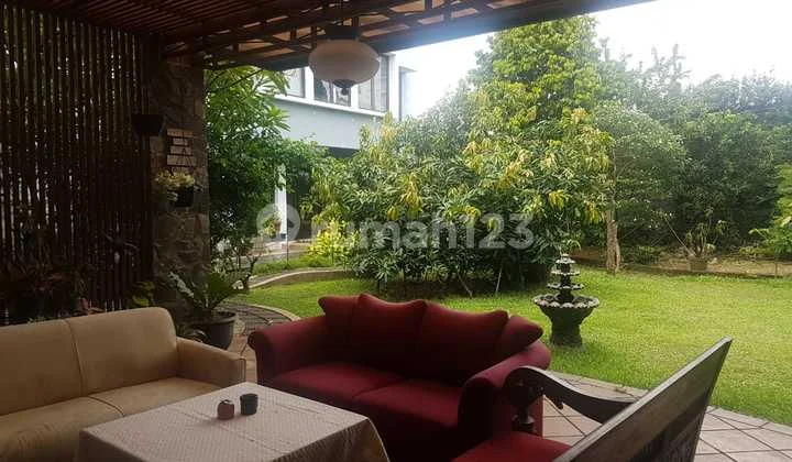 Rumah Cantik Cocok untuk Hunian atau Usaha di Cinere Dekat Pintu Toll Limo