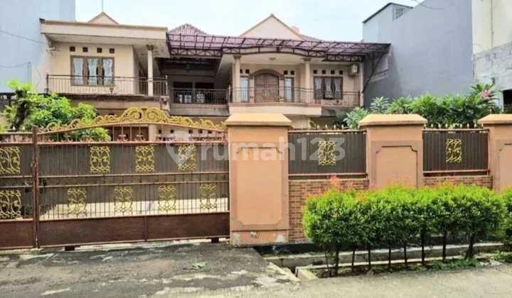 Owner BU Rumah Mewah Dalam Komplek Elite Billymoon Dekat Toll Becakayu