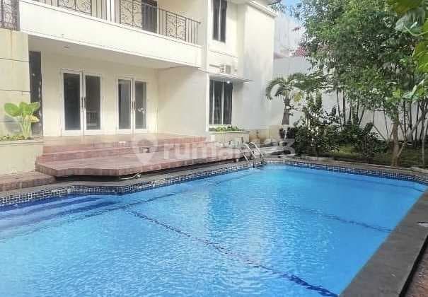 Rental House with Private Pool in Kemang Strategic Location
